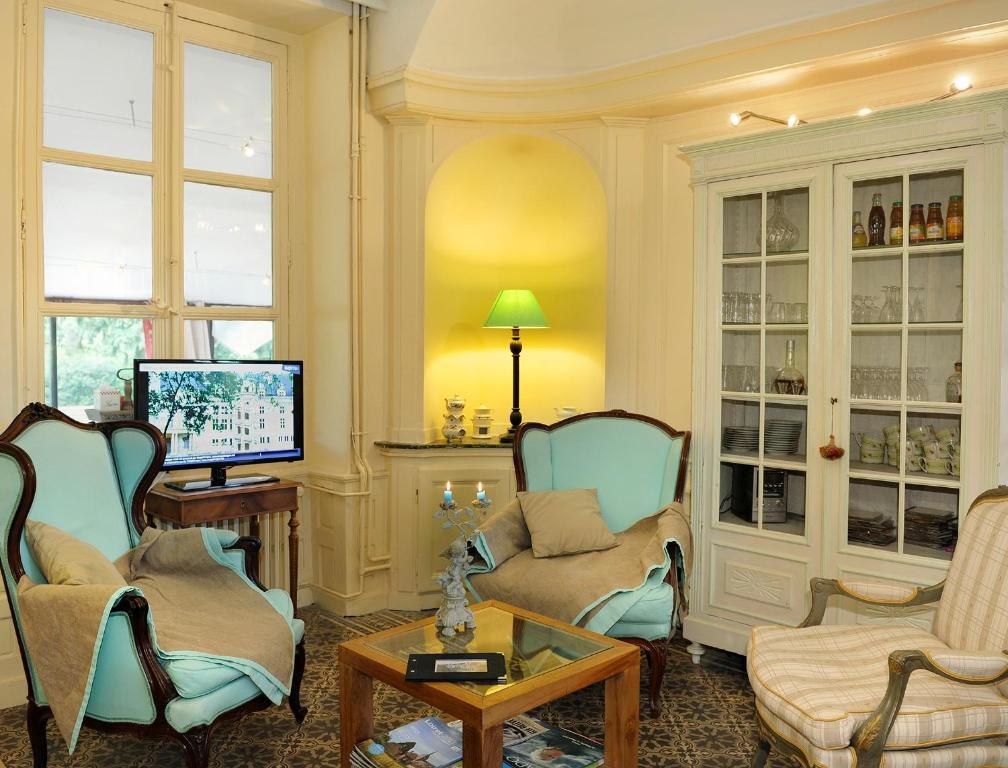Logis Hotel Villa Marjane Saint-Jean-le-Blanc Exterior photo